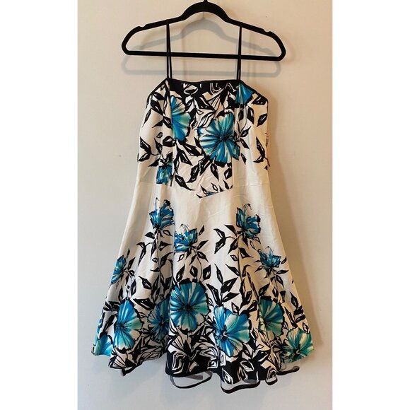 NWT Dressbarn Dress Floral Print Spaghetti Strap Fit & Flare Dress 8 Petite - Picture 1 of 12